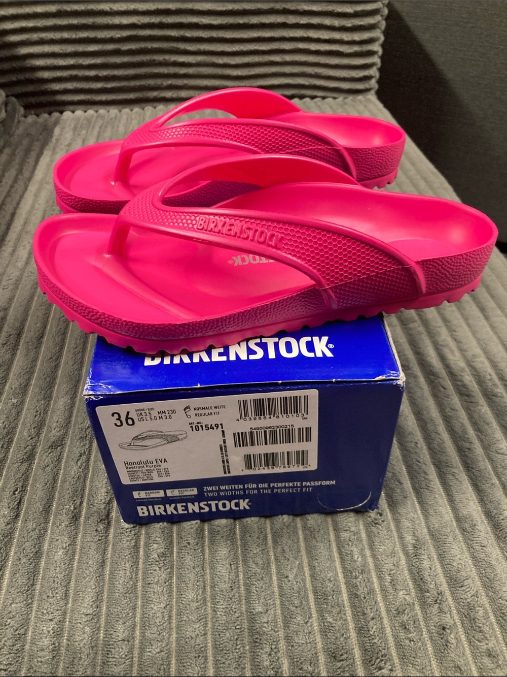 Birkenstock Women’s Bright Pink Honolulu EVA Sandals, EU sz 36, nwt